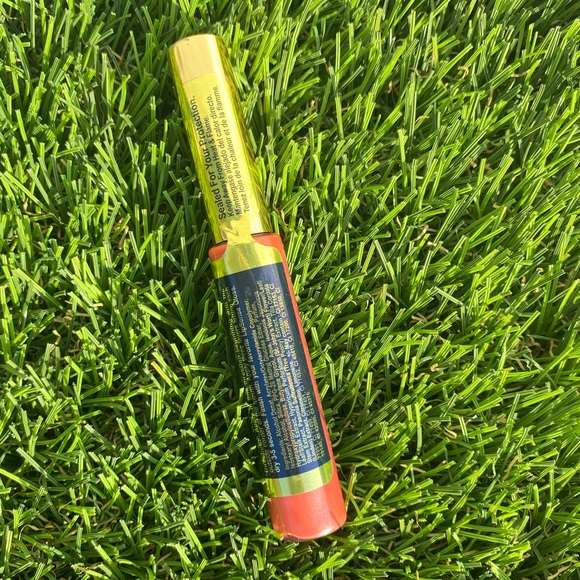 Heartbreaker color Lipsense Lipstick | New | Senegence | Cruelty Free Makeup - Picture 3 of 5